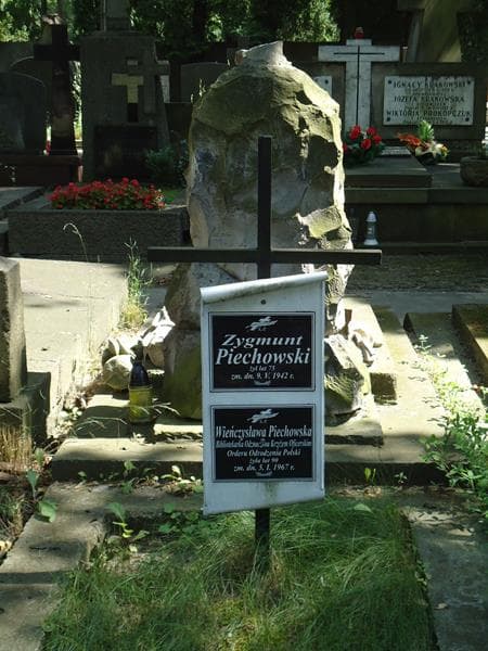 Zdjęcie grobu Zygmunt Piechowski (2)