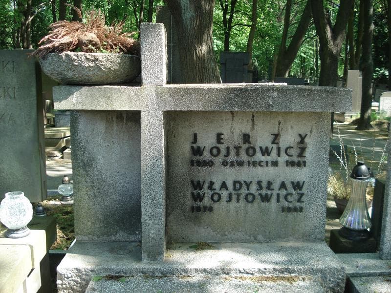 Zdjęcie grobu Stanisław Kłossowski (1)
