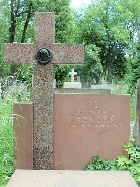 Zdjęcie grobu Ludwika Chendor (2)