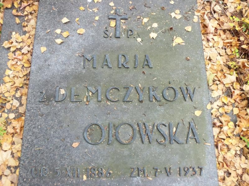 Zdjęcie grobu Marja ... (2)