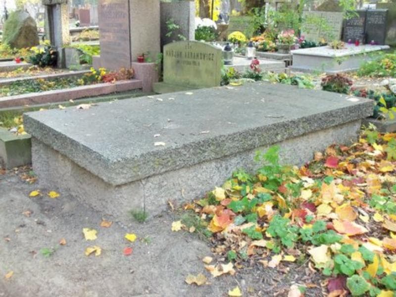 Zdjęcie grobu Eugenia Pawel (1)