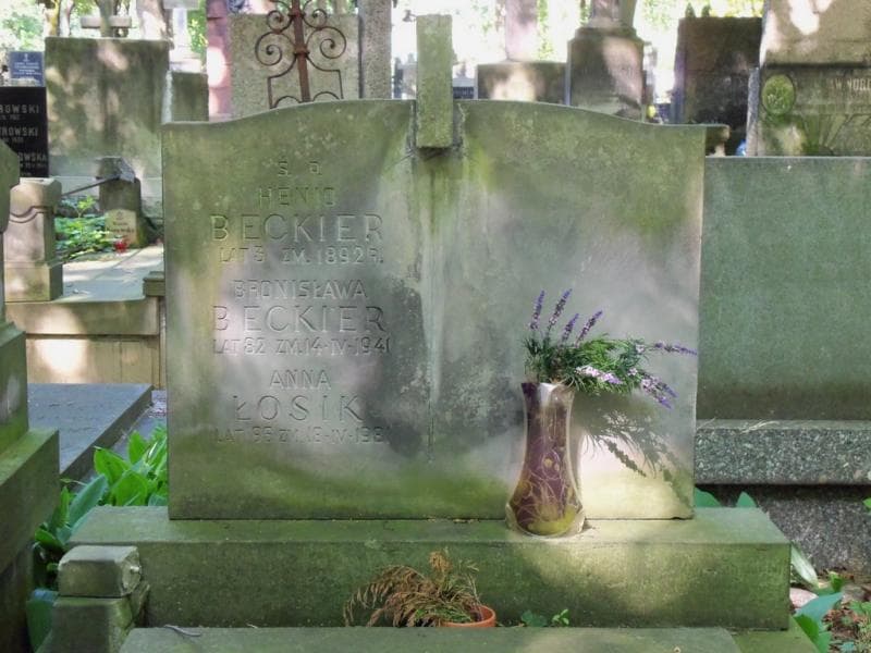 Zdjęcie grobu Bronisław Beckier (2)