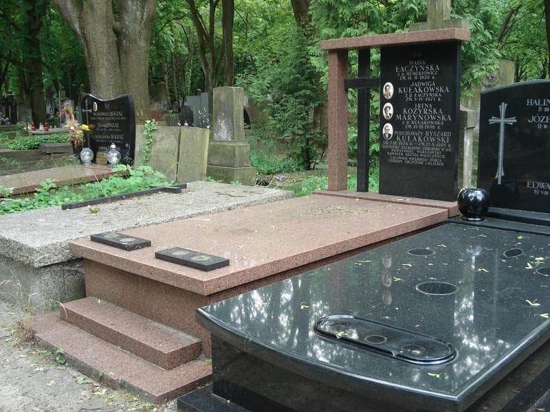 Zdjęcie grobu Irena Kozyrska Marynowska (1)