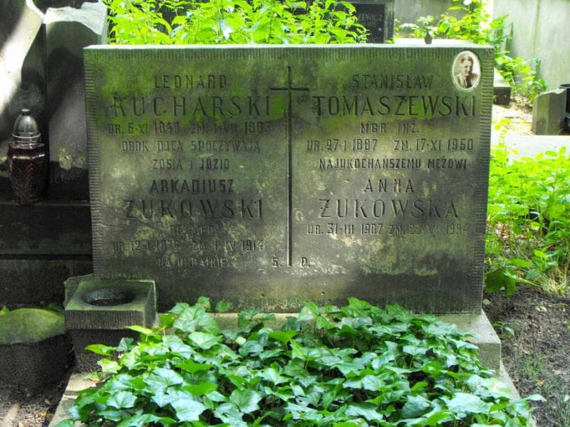 Zdjęcie grobu Zosia Kucharska (2)