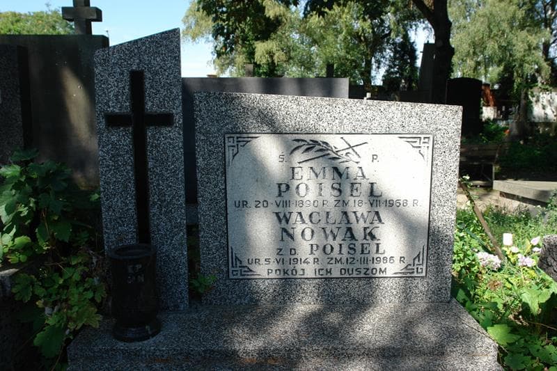 Zdjęcie grobu Emma Poisel (2)