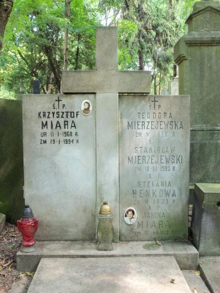 Zdjęcie grobu Stefania Henkowa (2)