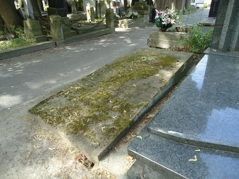 Zdjęcie grobu Wacław M. Wakar (1)