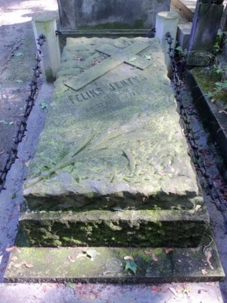 Zdjęcie grobu Feliks Jentys (2)