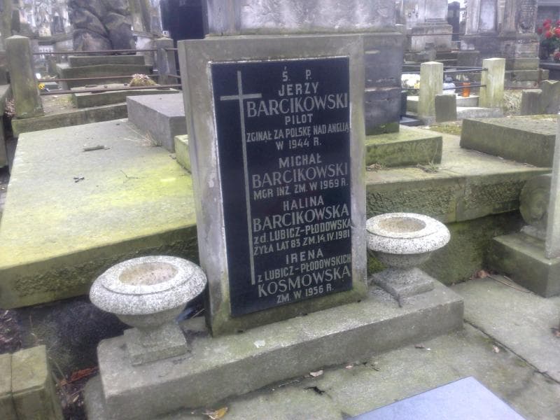 Zdjęcie grobu Jerzy Barcikowski (1)