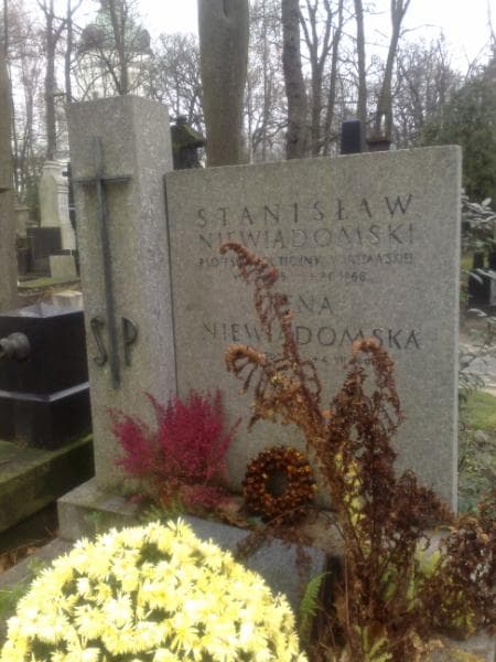 Zdjęcie grobu Stanisław Niewiadomski (2)
