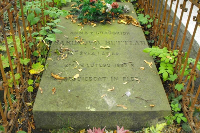 Zdjęcie grobu Anna Buttlar (2)