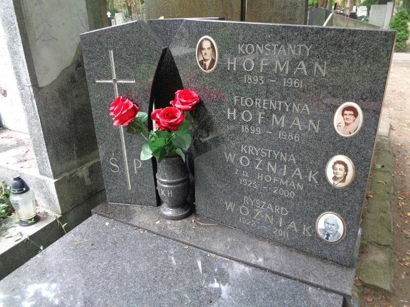 Zdjęcie grobu Konstanty Hofman (2)