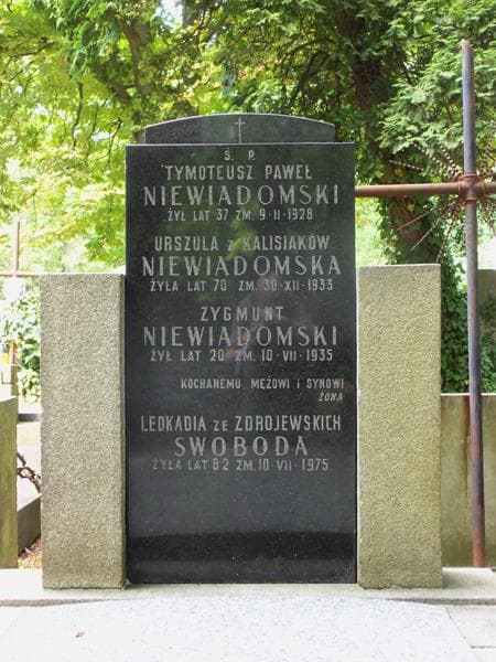 Zdjęcie grobu Tymoteusz Paweł Niewiadomski (2)