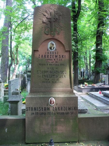 Zdjęcie grobu Maria Czerniakiewicz (2)