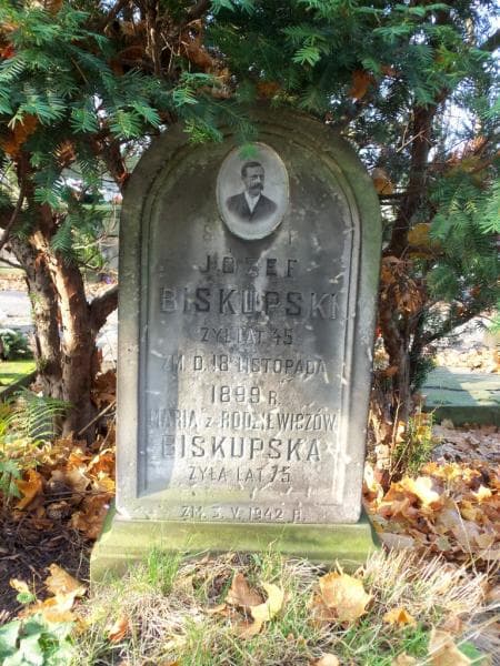 Zdjęcie grobu Maria Biskupska (2)