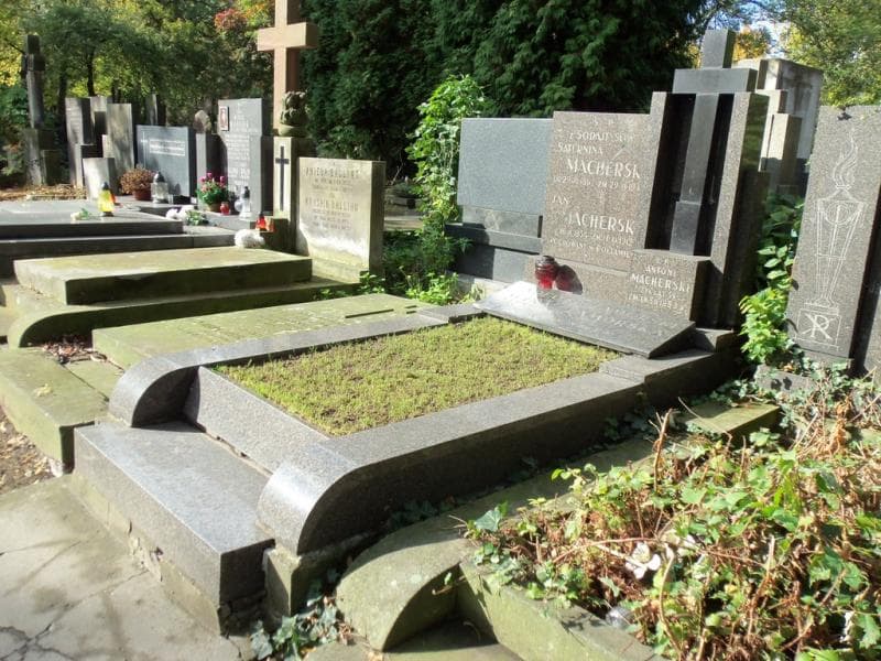 Zdjęcie grobu Saturnina Macherska (1)