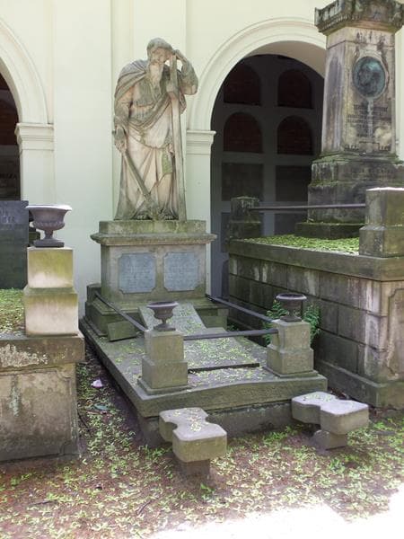 Zdjęcie grobu Maria Walewska (1)