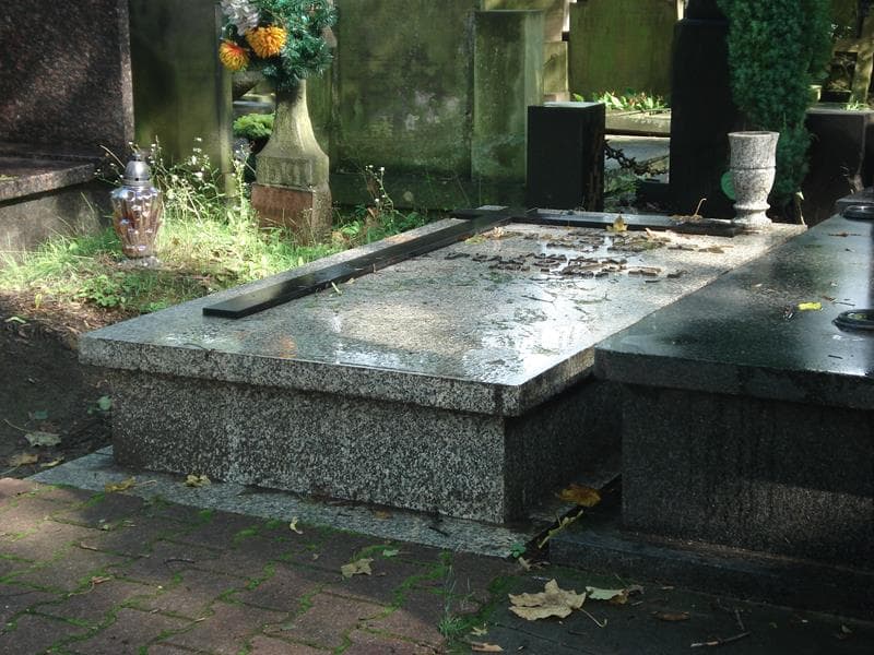 Zdjęcie grobu Julian Turowski (2)