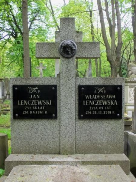 Zdjęcie grobu Władysława Lenczewska (2)
