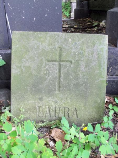 Zdjęcie grobu Anonim (2)