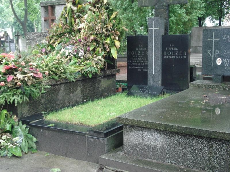 Zdjęcie grobu Jerzy Holzer (1)