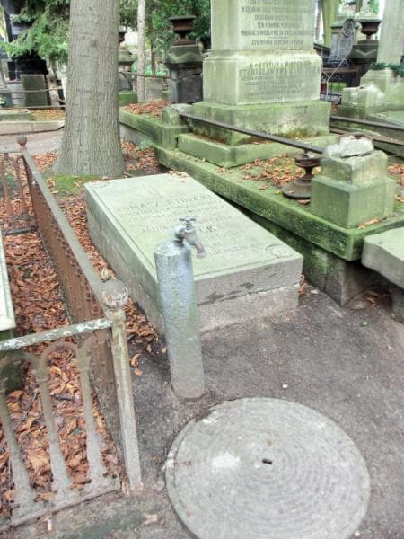 Zdjęcie grobu Tomasz Nidecki (1)
