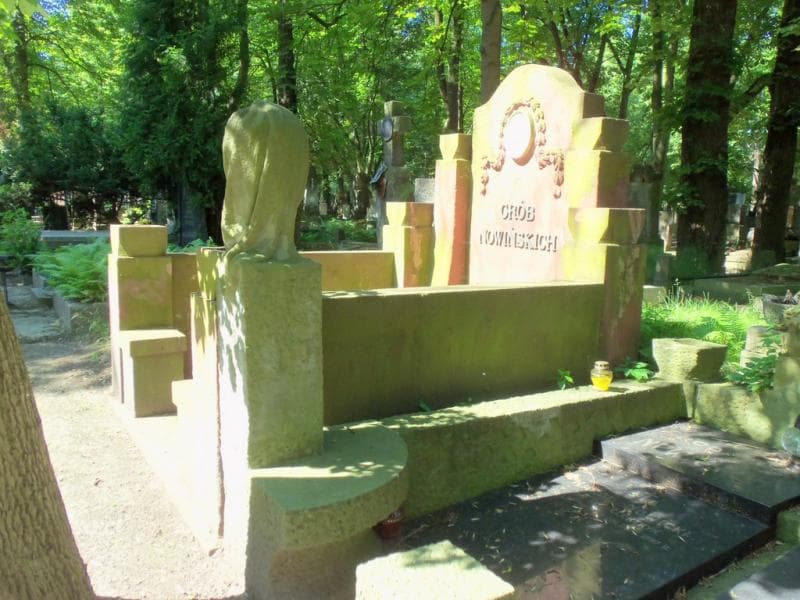 Zdjęcie grobu Nowińscy (2)