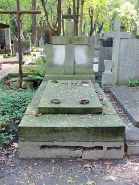 Zdjęcie grobu: Andrzej Dąbrowski