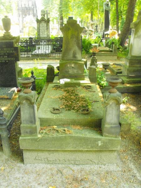 Zdjęcie grobu Maria Thugutt (2)