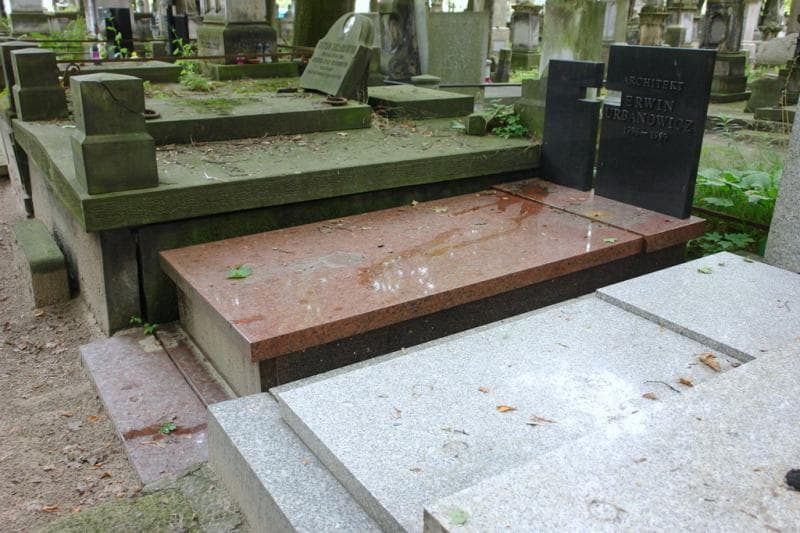 Zdjęcie grobu: Erwin Urbanowicz