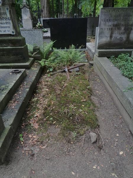 Zdjęcie grobu Anonim (1)