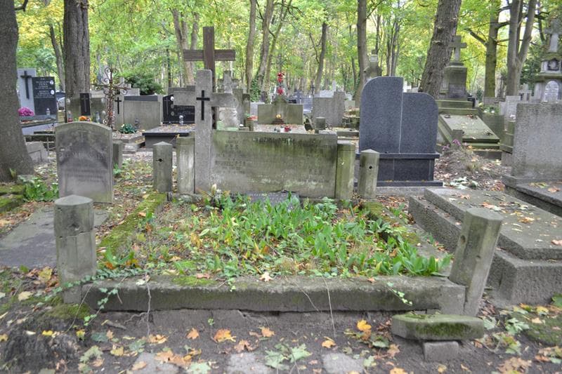 Zdjęcie grobu Andrzej Per (1)