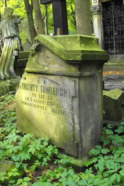 Zdjęcie grobu Wincenty Towiański (2)