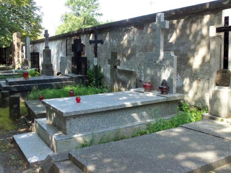 Zdjęcie grobu Leon Ciechomski (1)