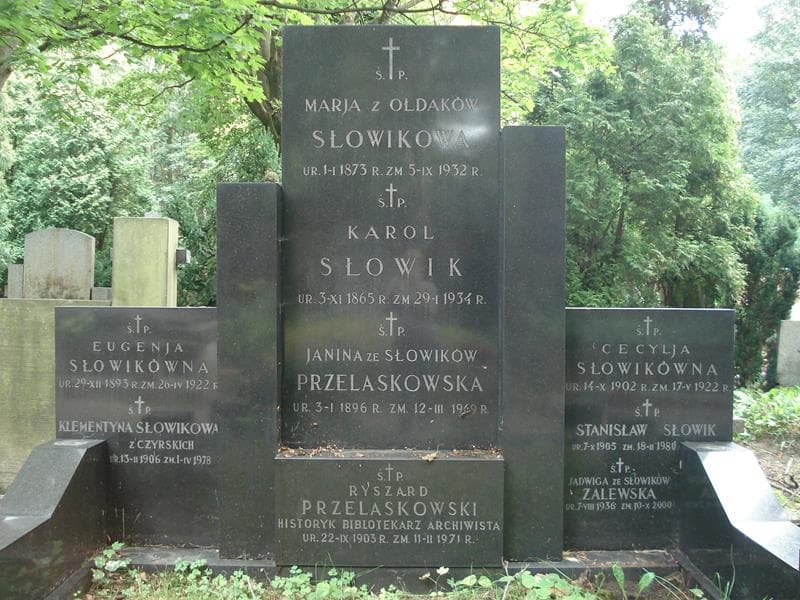 Zdjęcie grobu Eugenja Słowikówna (2)