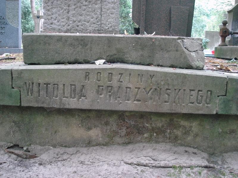 Zdjęcie grobu Witold Prądzyński (2)