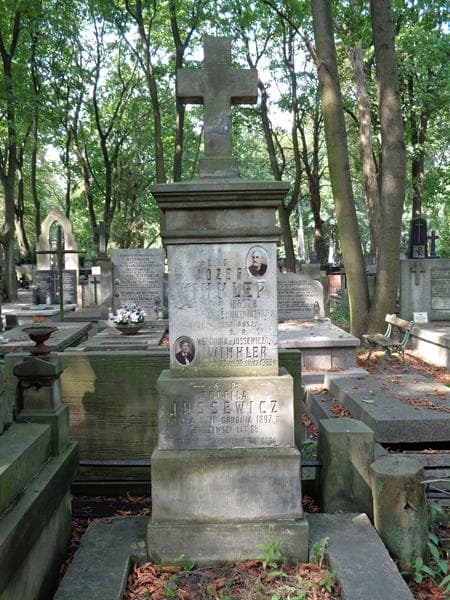Zdjęcie grobu Teofila Jussewicz (2)