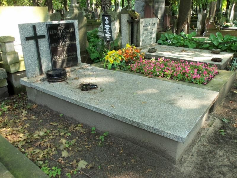 Zdjęcie grobu Józef Żenczykowski (1)