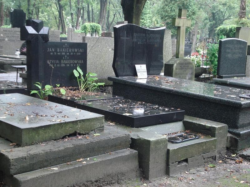 Zdjęcie grobu Jan Bakierowski (1)