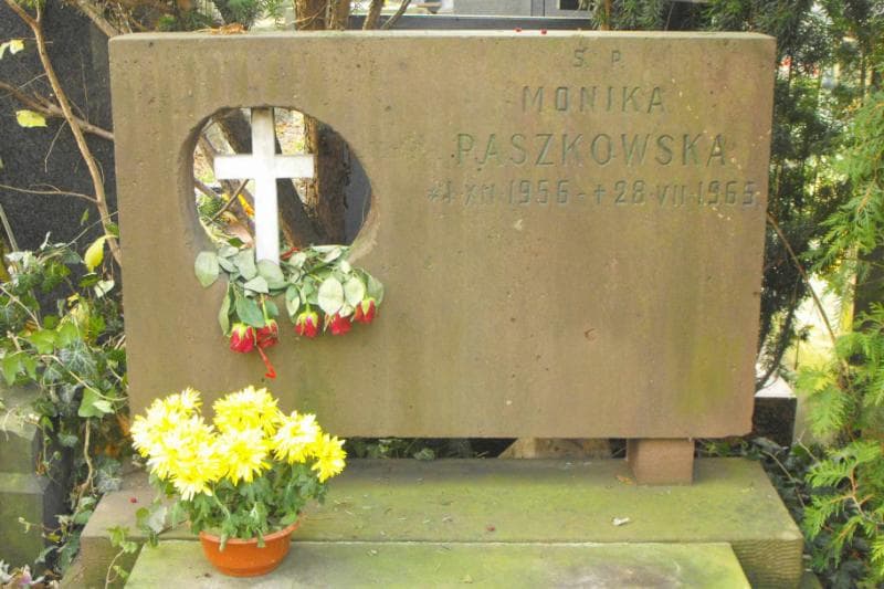 Zdjęcie grobu Monika Paszkowska (2)