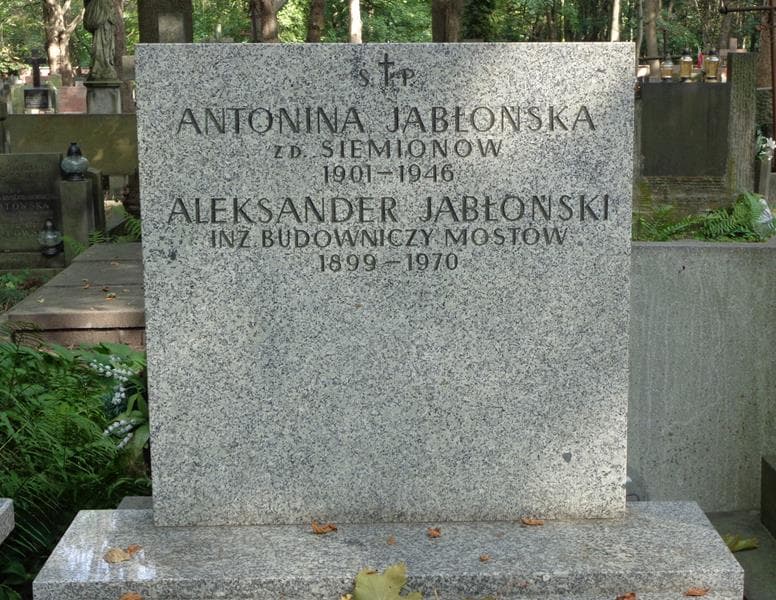 Zdjęcie grobu Aleksander Jabłoński (2)