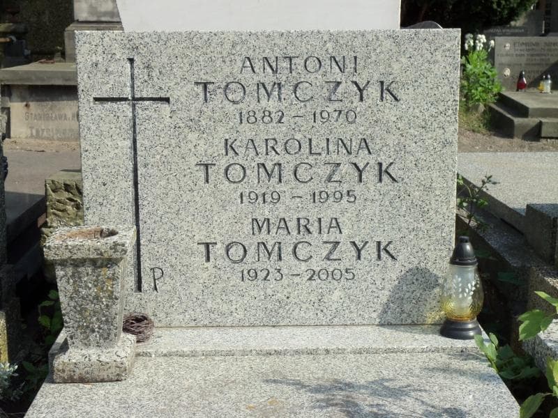Zdjęcie grobu Karolina Tomczyk (2)