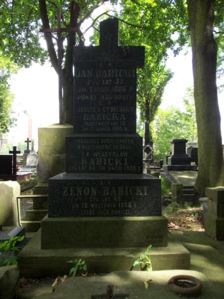 Zdjęcie grobu Józefa Babicka (2)