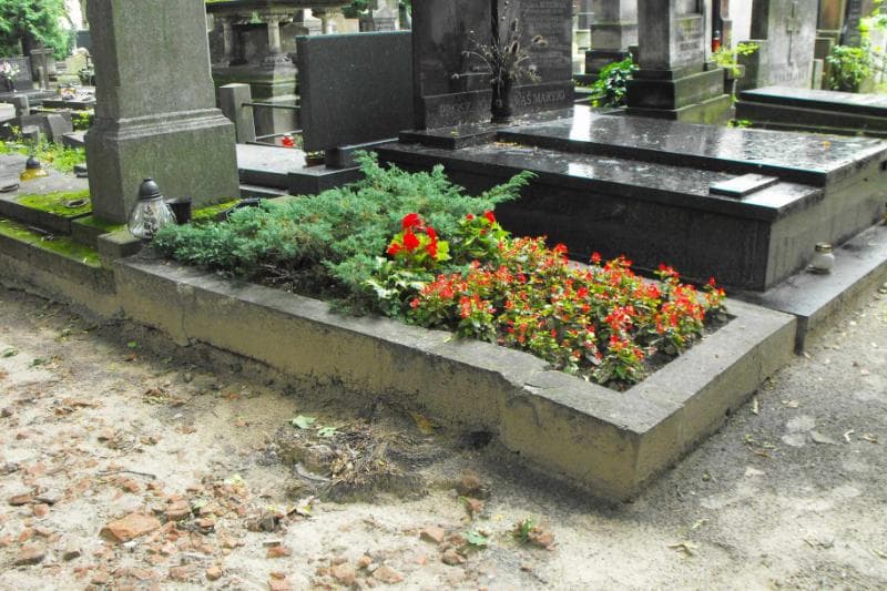 Zdjęcie grobu Anonim (jan Ciecierski) (1)