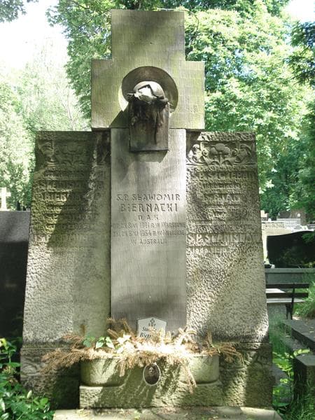Zdjęcie grobu Romualda Biernacka (2)