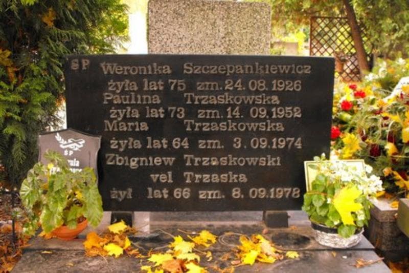 Zdjęcie grobu Zbigniew Trzaskowski (2)