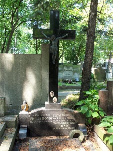 Zdjęcie grobu Stanisława Bondy (2)