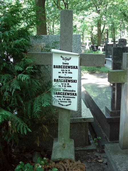 Zdjęcie grobu Irena Barczewska (1)