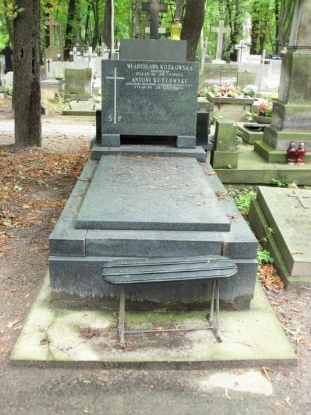 Zdjęcie grobu Władysława Kozłowska (1)