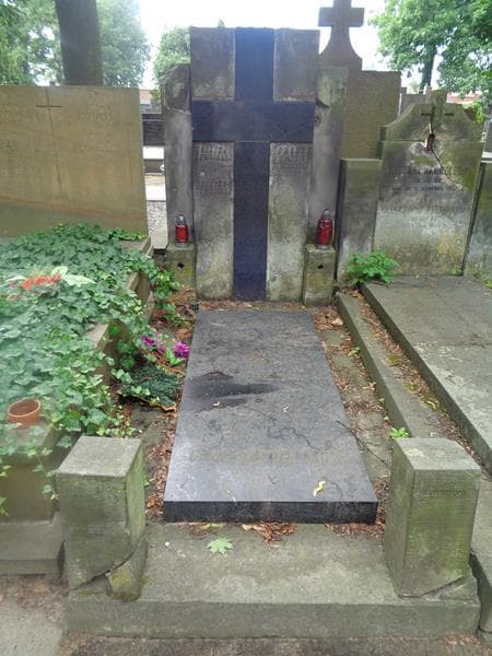 Zdjęcie grobu Edmunda Dowgiałłowa (1)